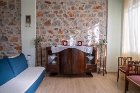 Anna's Cozy Stone House